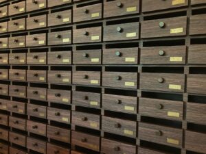 Utylizacja dokumentów w branżach wrażliwych